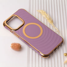 Načítať obrázok do zobrazovača galérie, Premium MagSafe Case Purple Ochranný Kryt pre iPhone 13 / 14