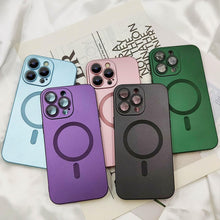 Načítať obrázok do zobrazovača galérie, Camera Lens Protect MagSafe Silicone Case Purple Ochranný Kryt pre iPhone 14 Plus