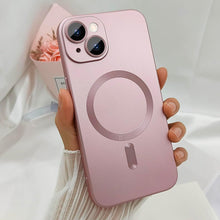 Načítať obrázok do zobrazovača galérie, Camera Lens Protect MagSafe Silicone Case Pink Ochranný Kryt pre iPhone 14 Plus
