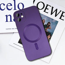 Načítať obrázok do zobrazovača galérie, Camera Lens Protect MagSafe Silicone Case Purple Ochranný Kryt pre iPhone 12
