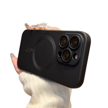 Načítať obrázok do zobrazovača galérie, Camera Lens Protect MagSafe Silicone Case Black Ochranný Kryt pre iPhone 12

