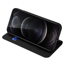 Načítať obrázok do zobrazovača galérie, Knižkové Magnetické Púzdro Black pre iPhone 13 Mini
