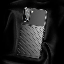 Načítať obrázok do zobrazovača galérie, Thunder Case Black Ochranný Kryt pre Samsung Galaxy S22 Plus
